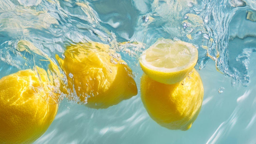 How to make your own cleaning spray? - Elliotti